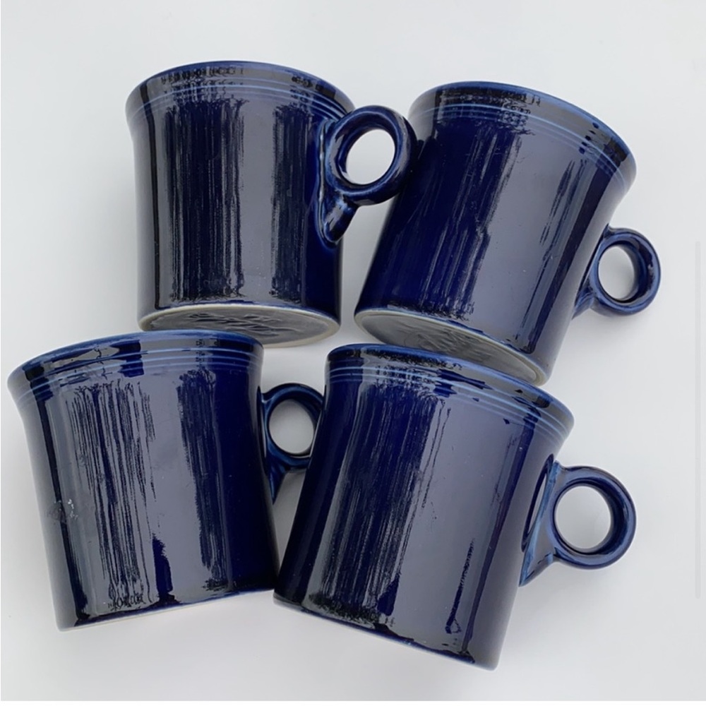 Set of 4 Fiesta Vintage mugs! Navy blue! Excellent condition!